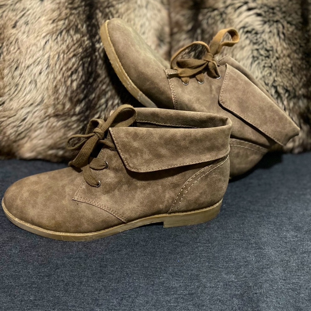 Indigo Rd. Boots